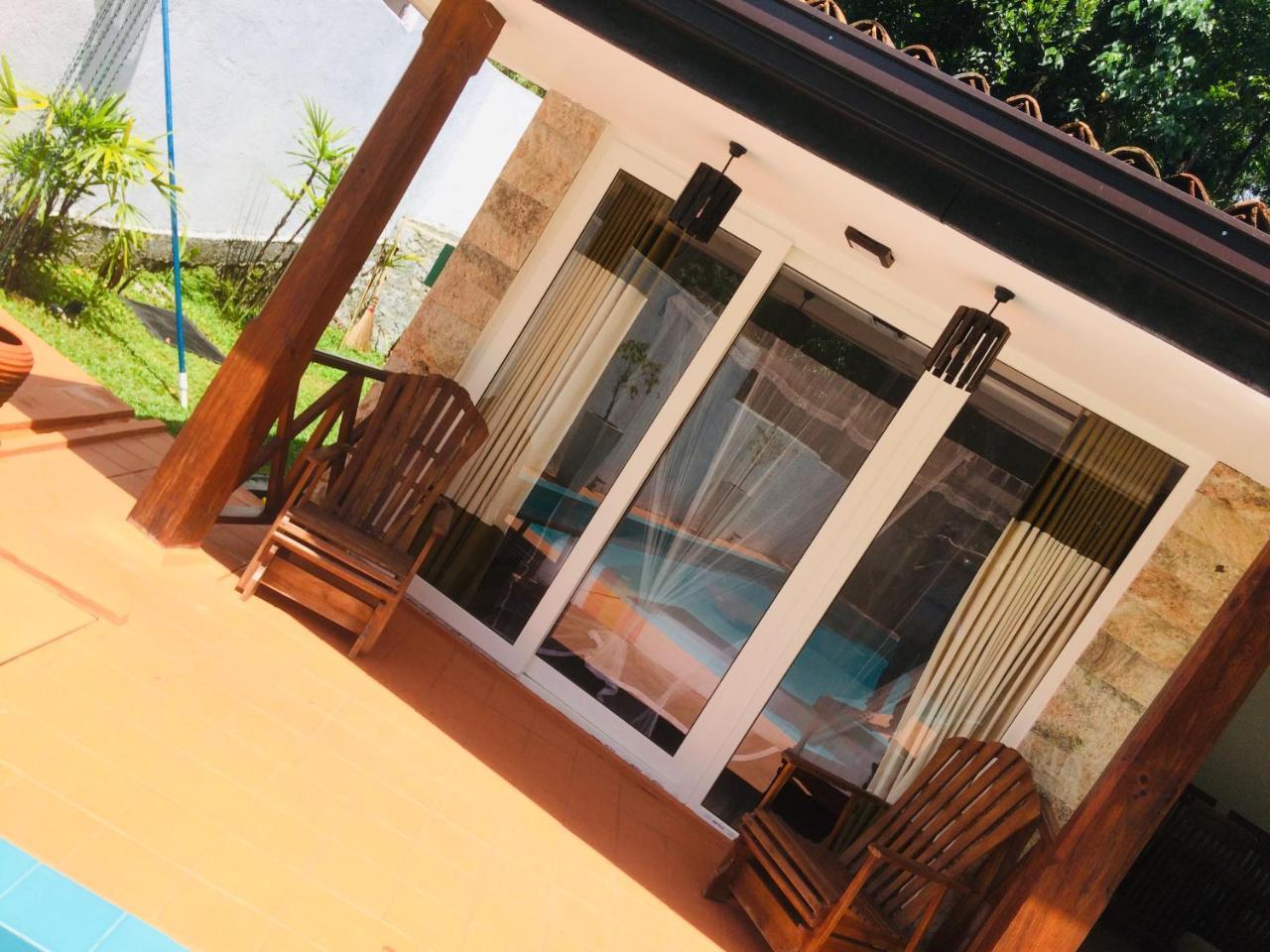Villa Kandy Exterior photo